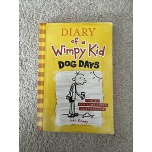 Diary of a Wimpy Kid Dog Days by Jeff Kinney Paperback
